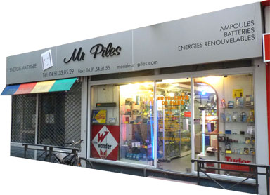 Monsieur Piles rue de la Palud  Marseille